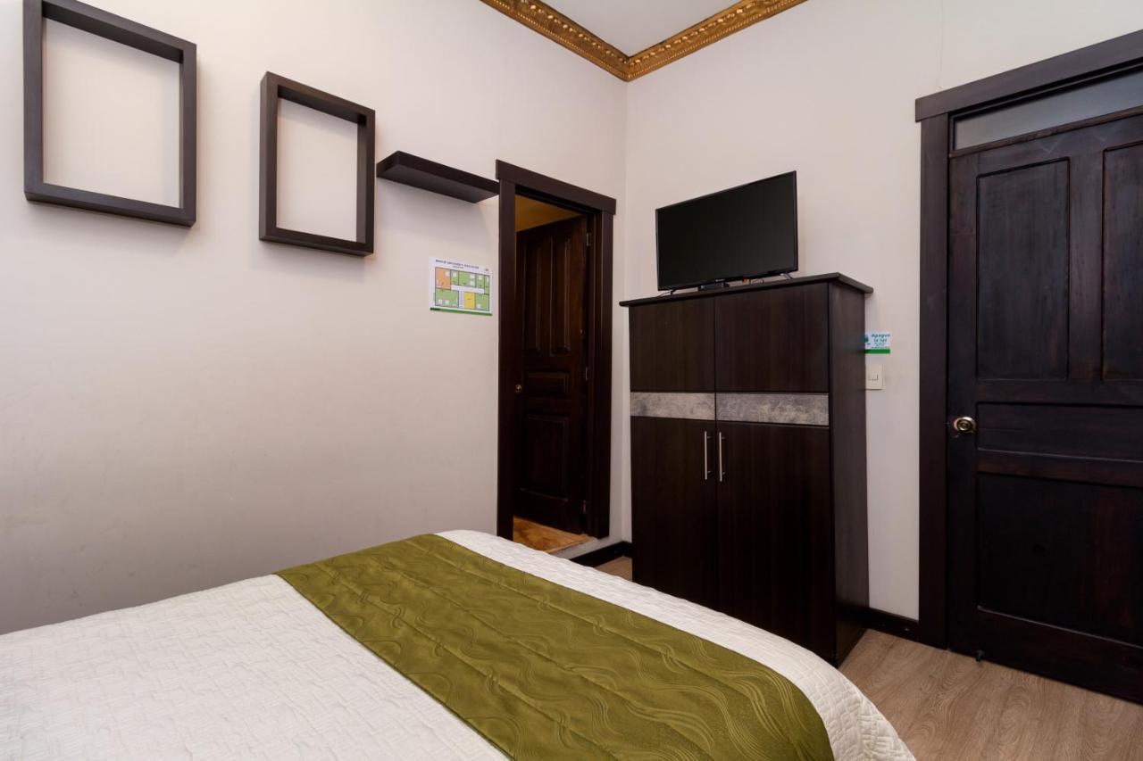 Hotel Majestic 2 By Hhg Cuenca Exterior photo