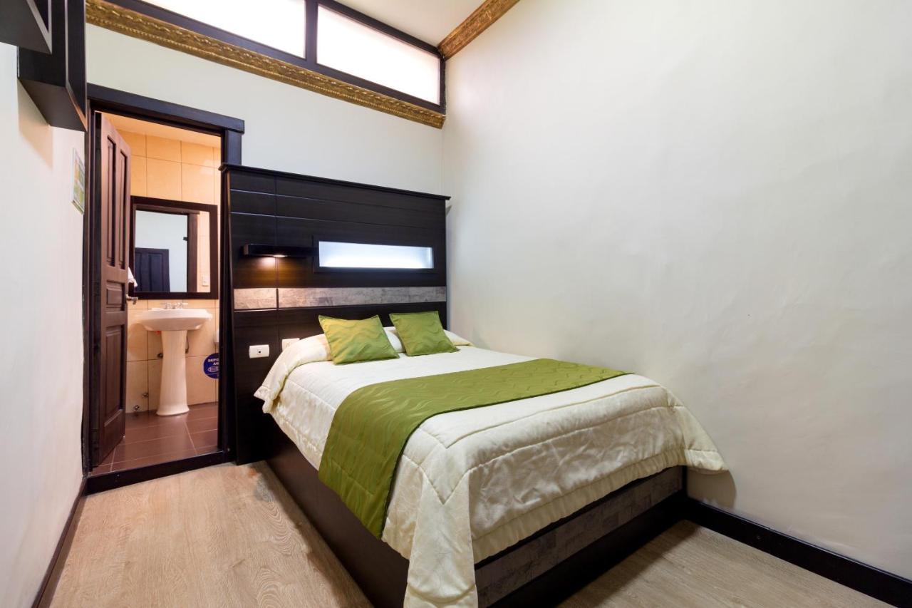 Hotel Majestic 2 By Hhg Cuenca Exterior photo
