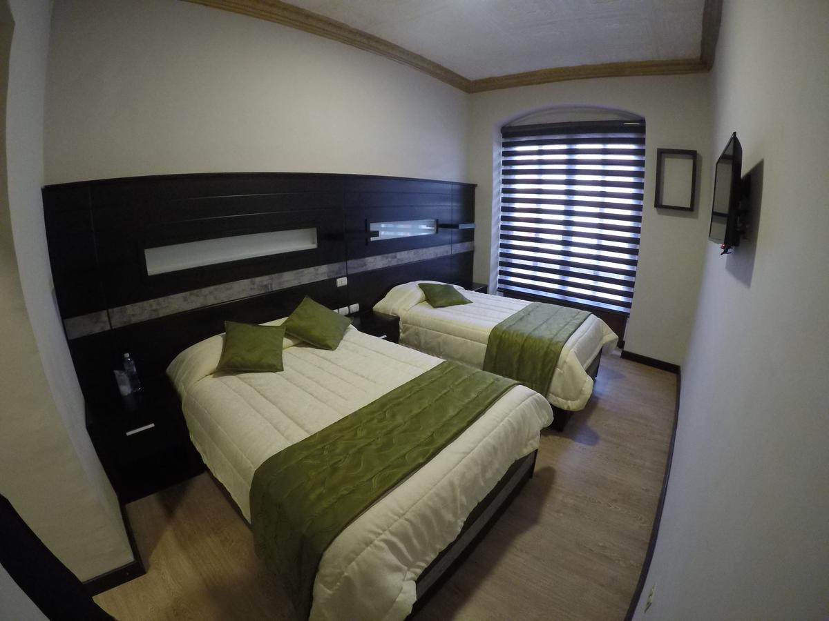 Hotel Majestic 2 By Hhg Cuenca Exterior photo